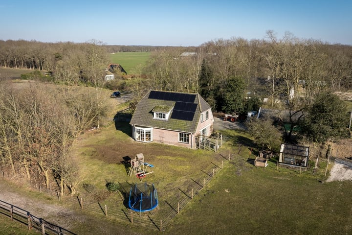 Oosteinde 4 in Wapserveen foto