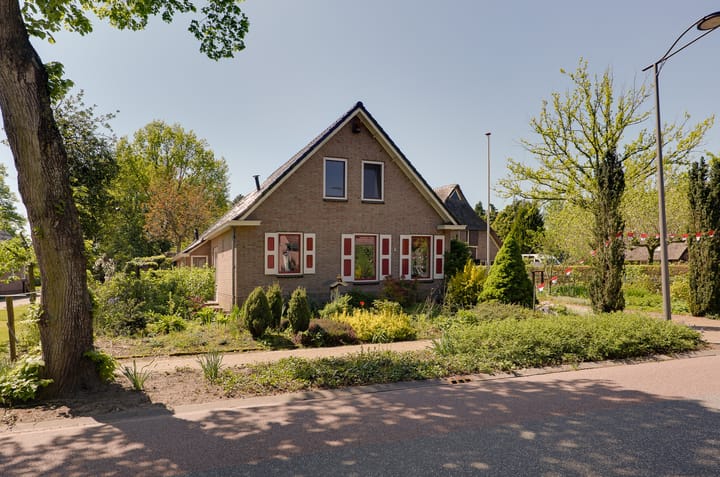 Oosteinde 7 in Westerbork foto