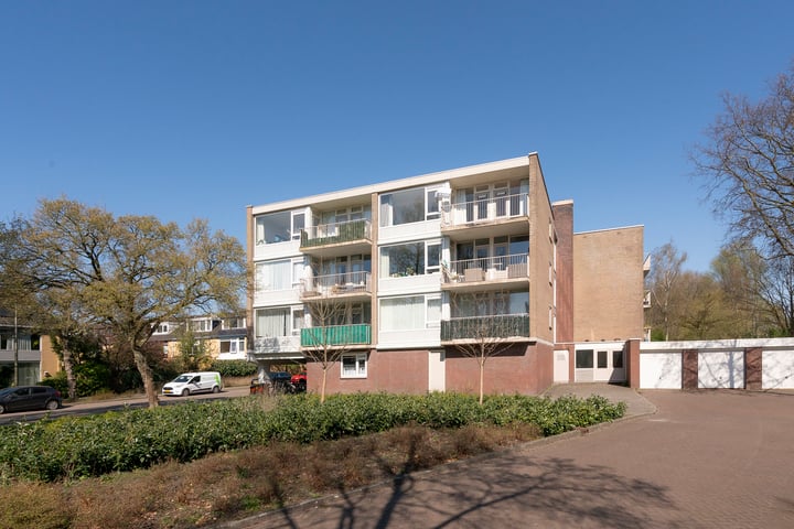 Oostelijk Halfrond 179 in Amstelveen