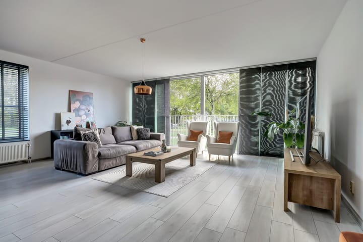 Oosterbakenpad 14 in Hoogvliet Rotterdam foto