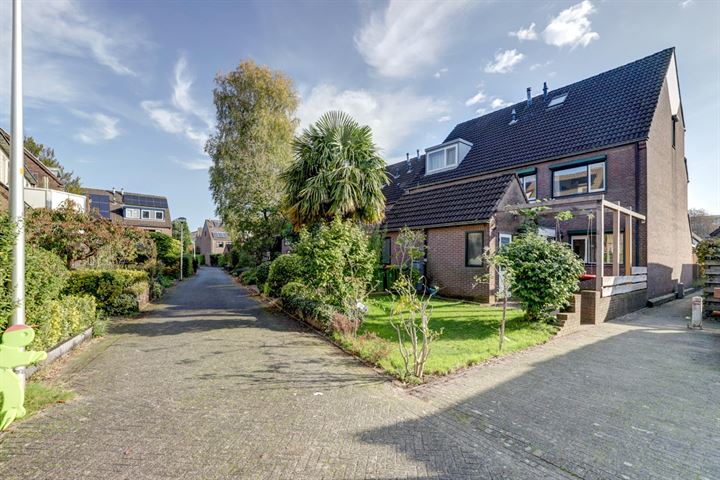 Oosterhof 21 in Ede foto