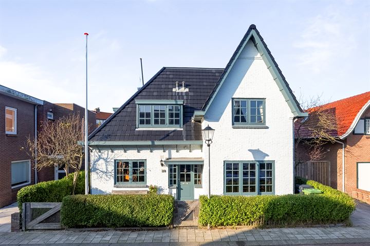 Oosterparkstraat 28 in Zandvoort foto