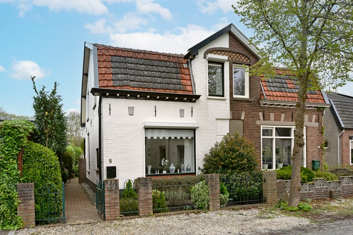 Oosterstraat 5 in Driebergen-Rijsenburg foto