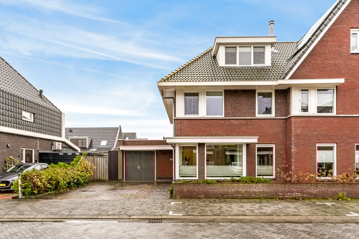 Oosterweg Noord 6 in Heerhugowaard foto