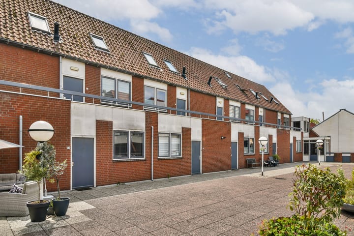 Oosthavenplaats 19 in Vlaardingen