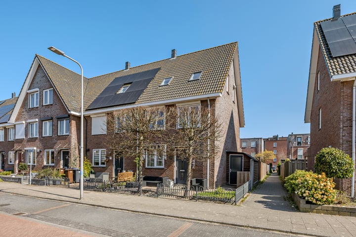 Foto van woning Oosthoekweide 14, Hellevoetsluis