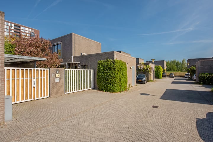 Oostvoornestraat 6 in Zoetermeer foto