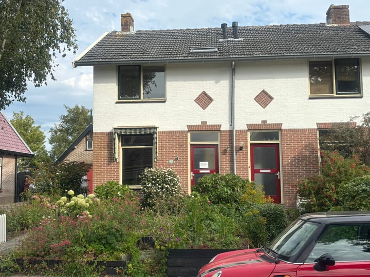 Oostwal 89 in Warmenhuizen foto