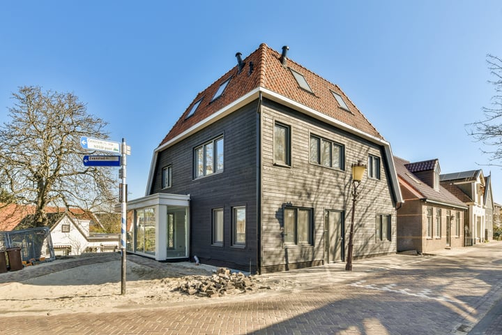 Oostzanerdijk 28B in Amsterdam foto