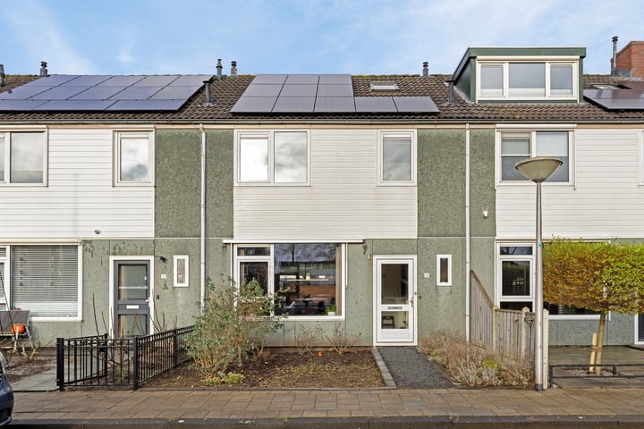 Oostzeestraat 35 in Emmeloord foto