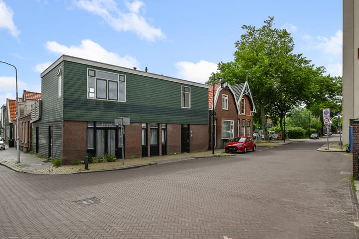 Oostzijde 162 in Zaandam foto