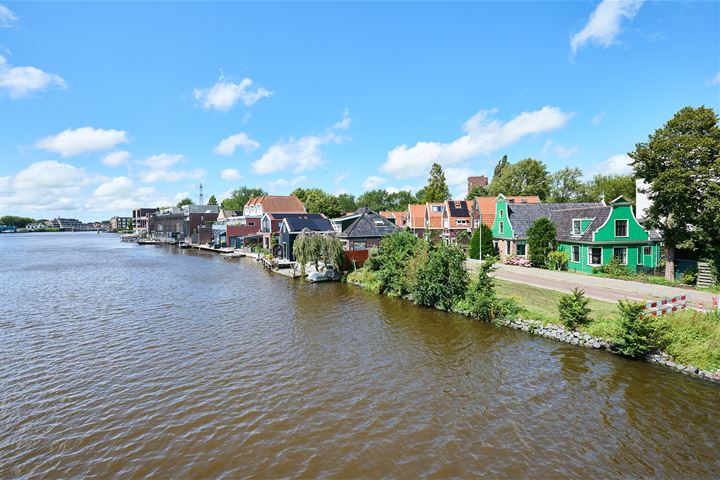 Oostzijde 242 in Zaandam foto