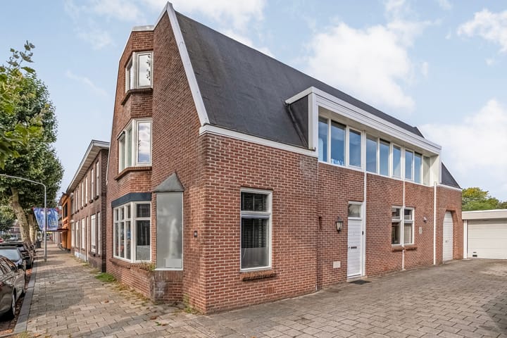 Ootmarsumsestraat 170 in Almelo foto