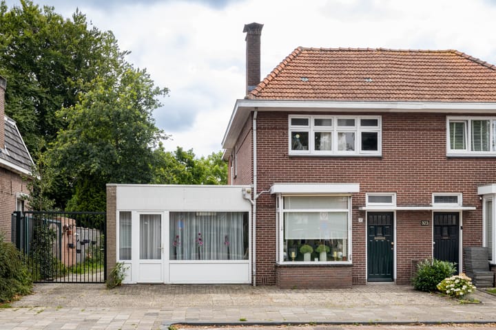 Ootmarsumsestraat 325 in Almelo foto