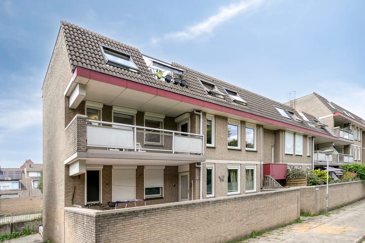 Op den Akker 98 in Venlo foto