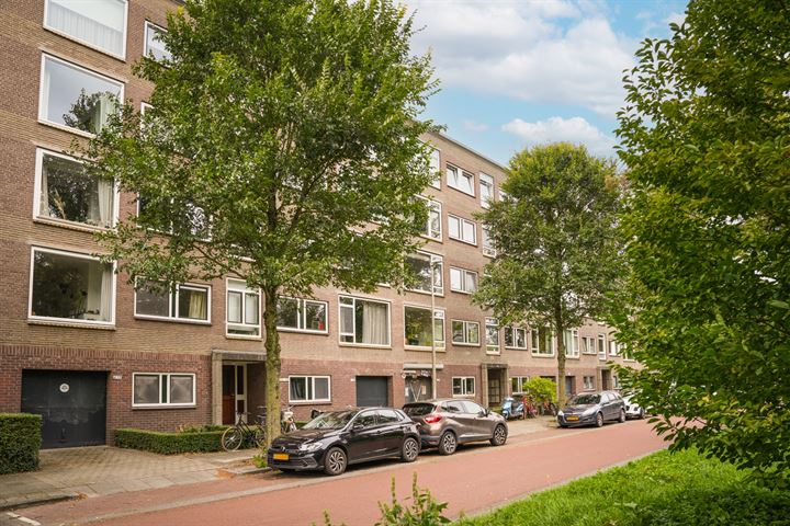 Opaalweg 115 in Utrecht foto