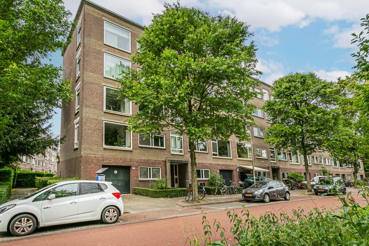 Opaalweg 141 in Utrecht foto