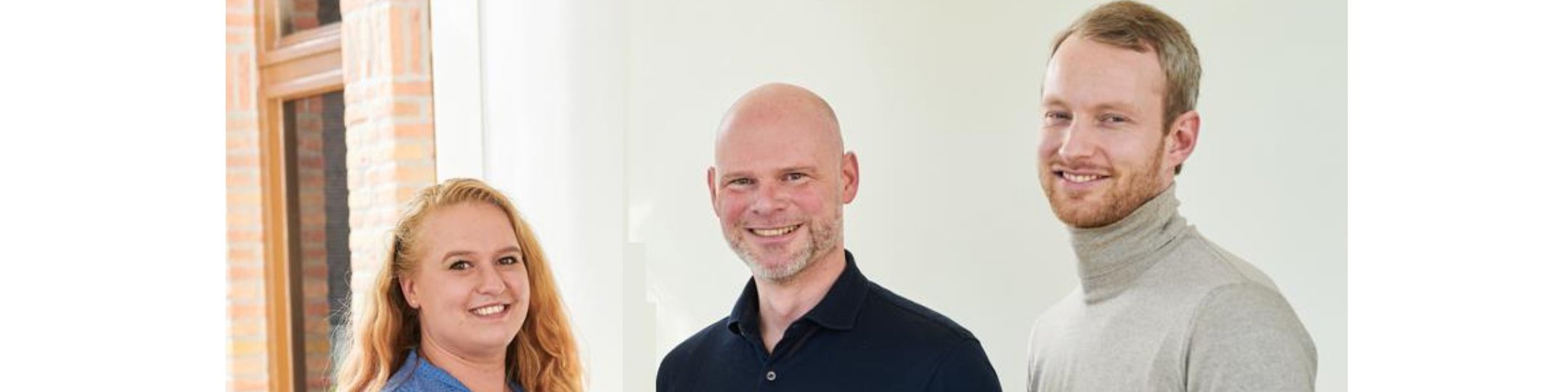 Kantoorfoto Oppject Bedrijfsmakelaars