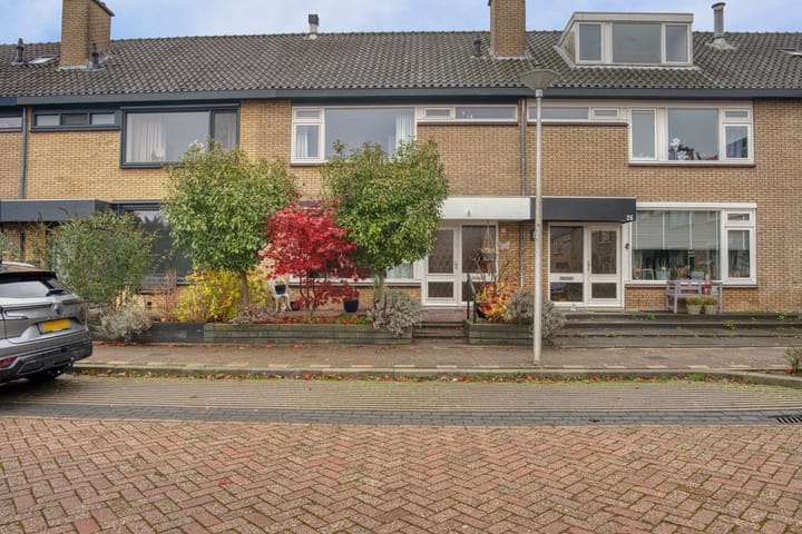 Opvliet 28 in Hendrik-Ido-Ambacht