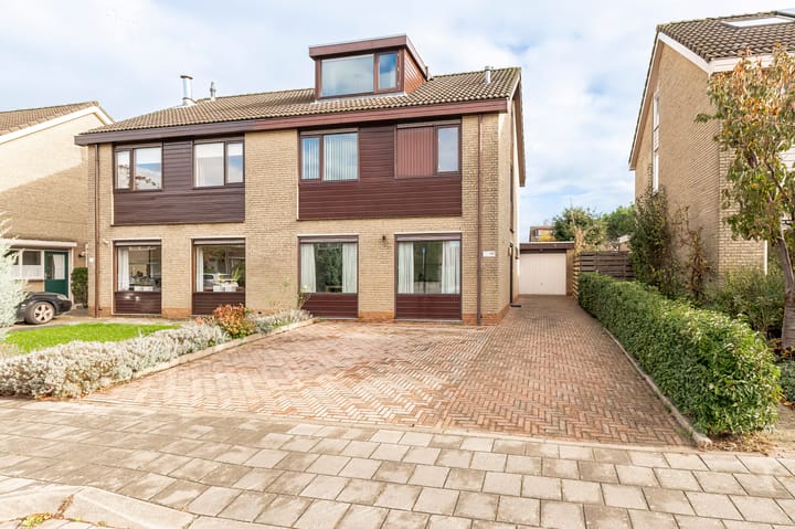 Oranje Nassaulaan 42 in Culemborg foto