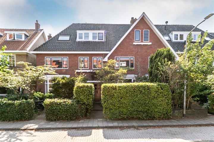 Oranje Nassaulaan 82 in Overveen foto