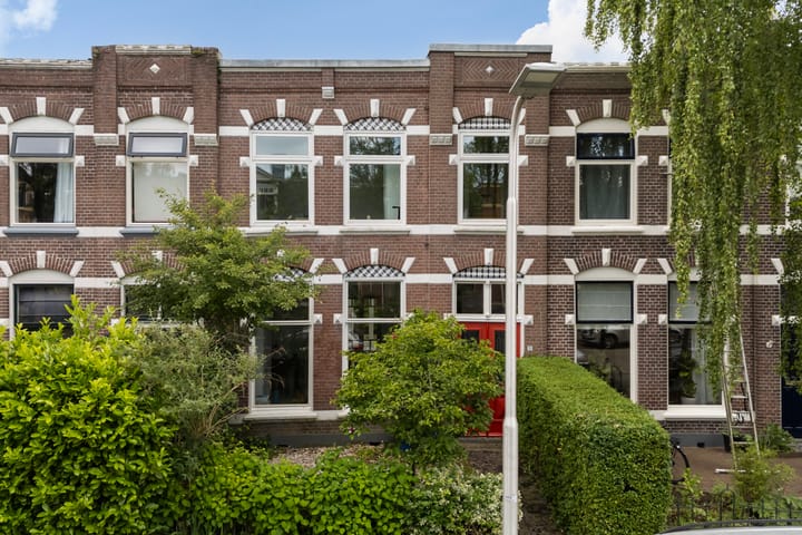 Oranje-Nassaustraat 11 in Leeuwarden foto