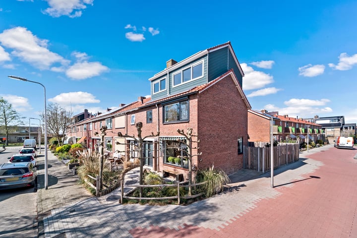 Oranje-Nassaustraat 32 in Maasland foto
