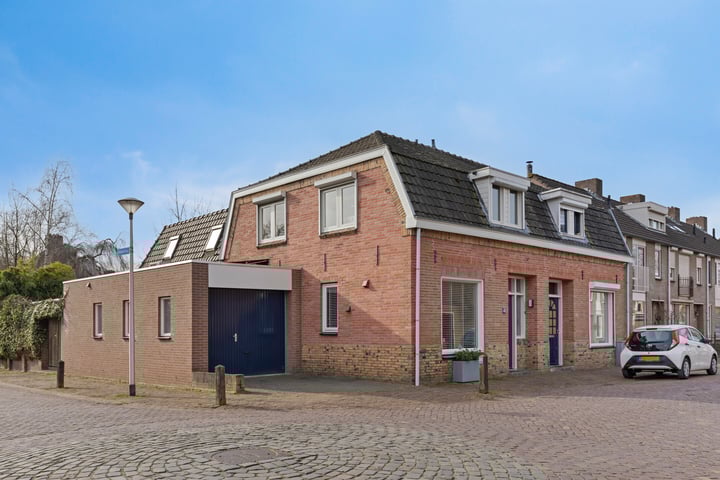 Oranje Nassaustraat 49 in Valkenswaard foto