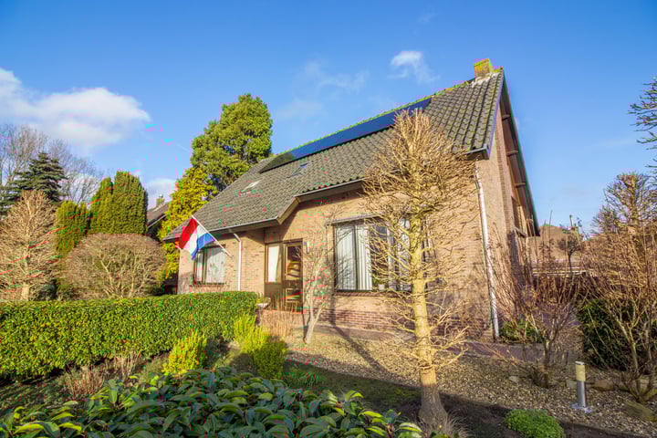 Oranje Nassaustraat 5 in Bovenkarspel foto