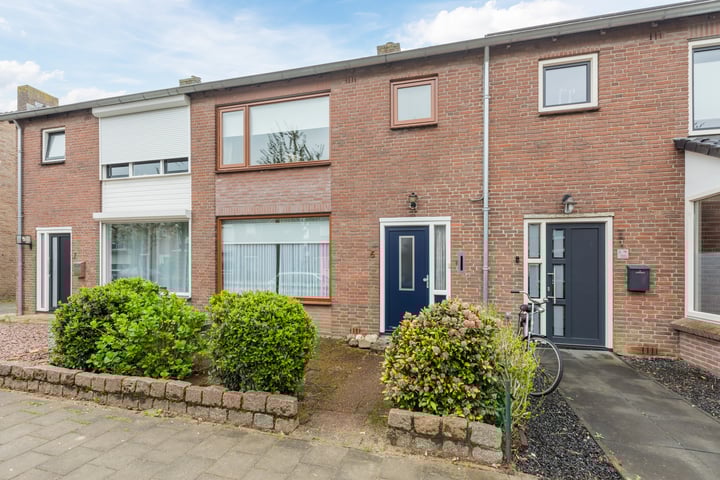 Oranje Nassaustraat 5 in Grave