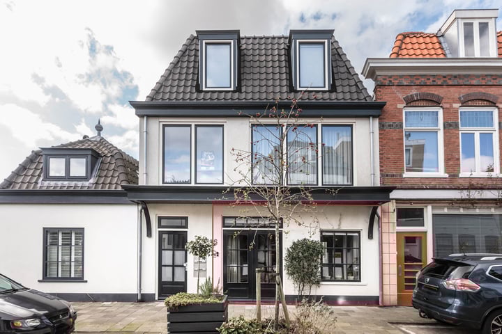 Oranjeboomstraat 166 in Haarlem