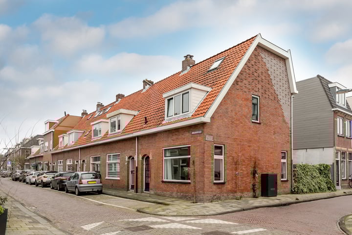 Oranjeboomstraat 51 in Haarlem foto
