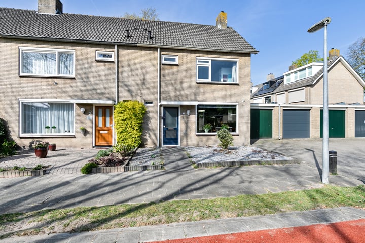 Oranjelaan 1 in Hoevelaken