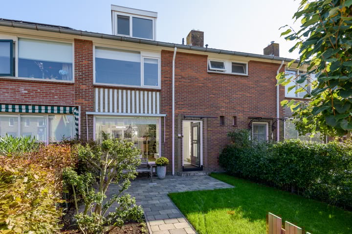 Oranjelaan 20 in Oud-Alblas foto