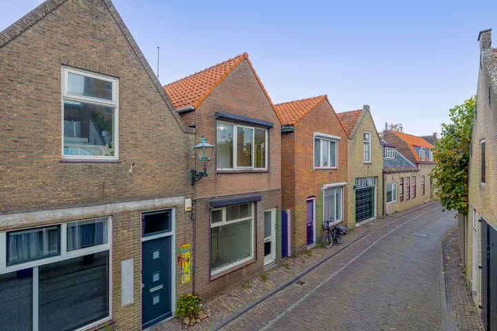 Oranjestraat 11 in Sommelsdijk foto