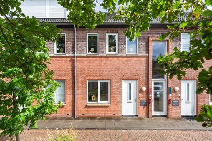 Oranjestraat 12 in Piershil