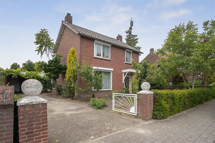 Oranjestraat 12 in Nuenen foto