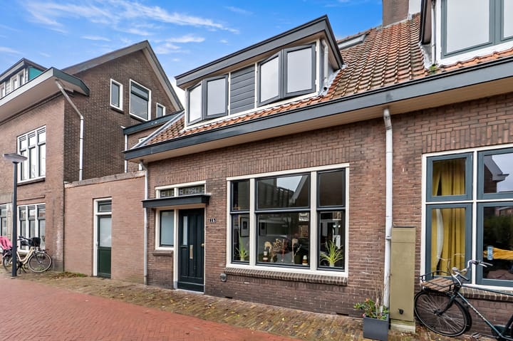 Oranjestraat 1B in Leiden