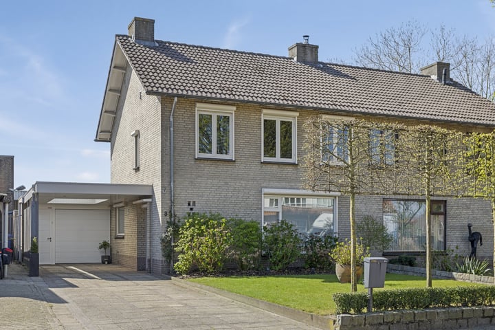 Oranjestraat 3 in Oost West en Middelbeers foto
