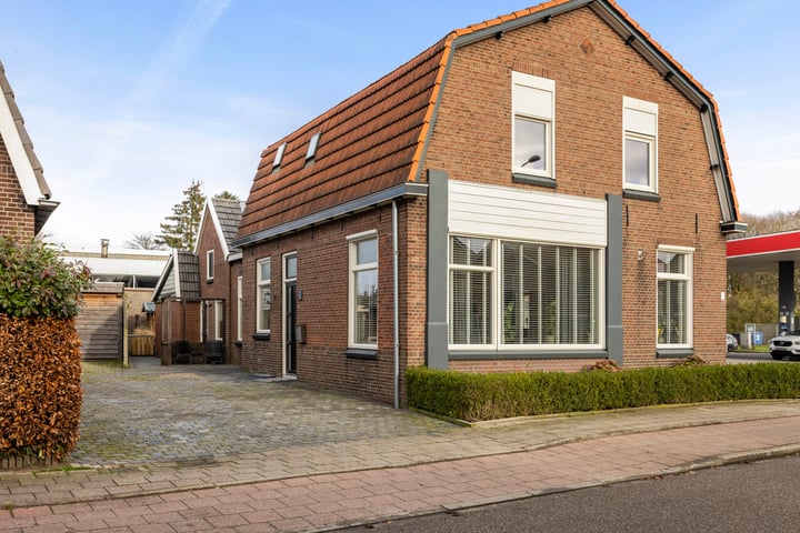 Oranjestraat 80 in Holten foto