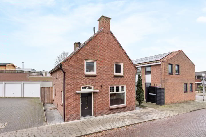 Oranjestraat 9 in Tubbergen foto