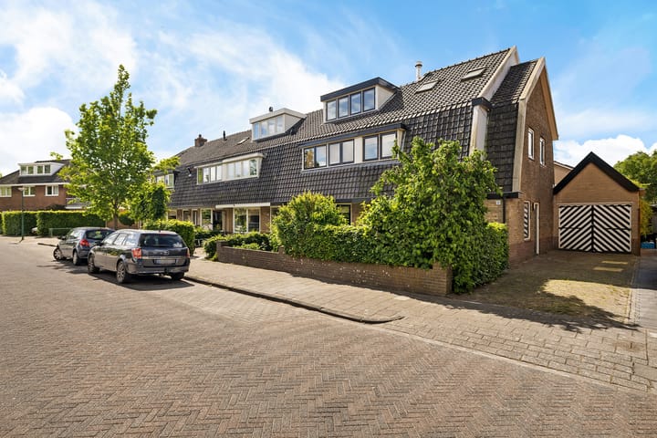 Oranjeweg 11 in Kortenhoef