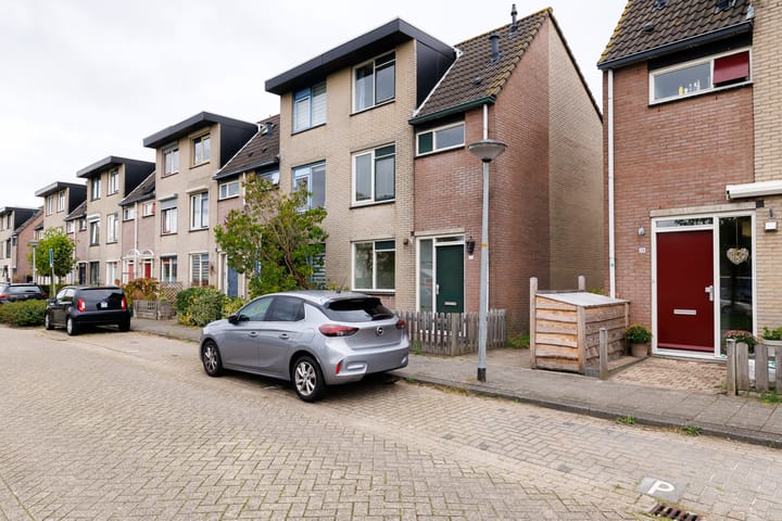 Oranjewoudstraat 27 in Almere foto