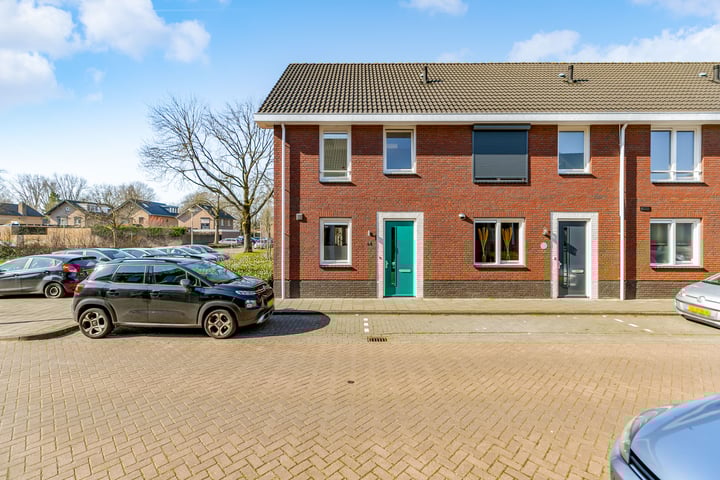 Orffstraat 44 in Waalwijk foto