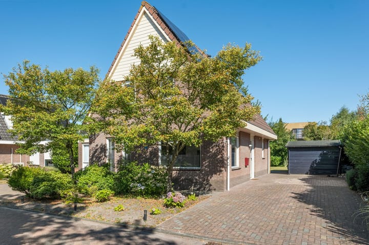 Otto Eerelmanhof 6 in Veendam foto