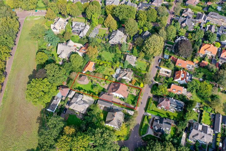Oud Blaricummerweg 3 in Laren foto