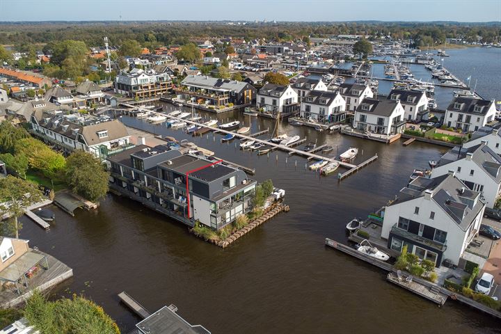 Oud-Loosdrechtsedijk 207-08 in Loosdrecht foto