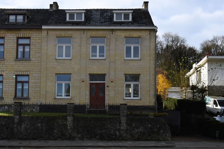 Oud-Valkenburgerweg 12 in Valkenburg foto