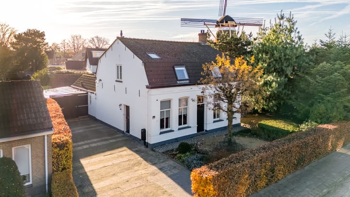 Oude Bredaseweg 15 in Bavel