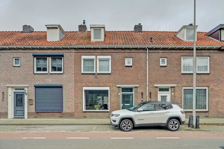 Oude Hilvarenbeekseweg 18 in Tilburg foto